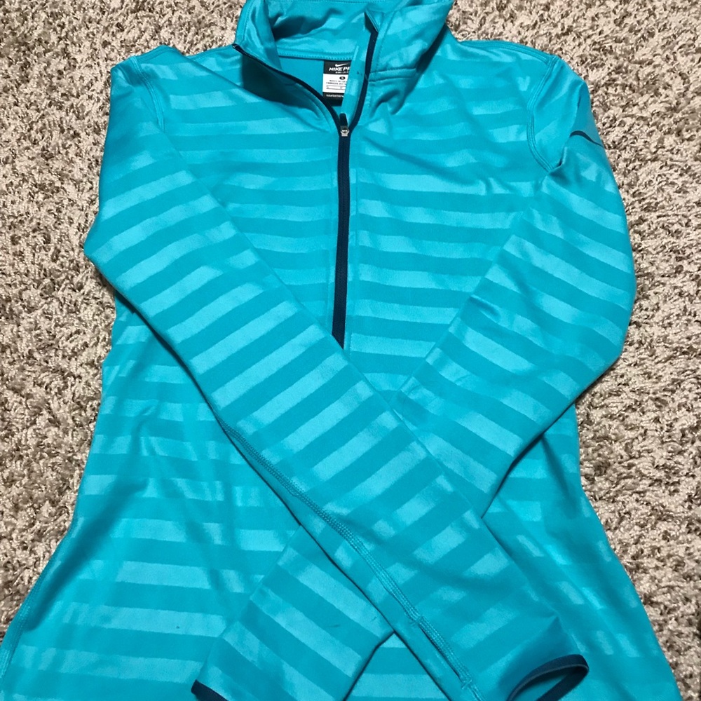Nike running top